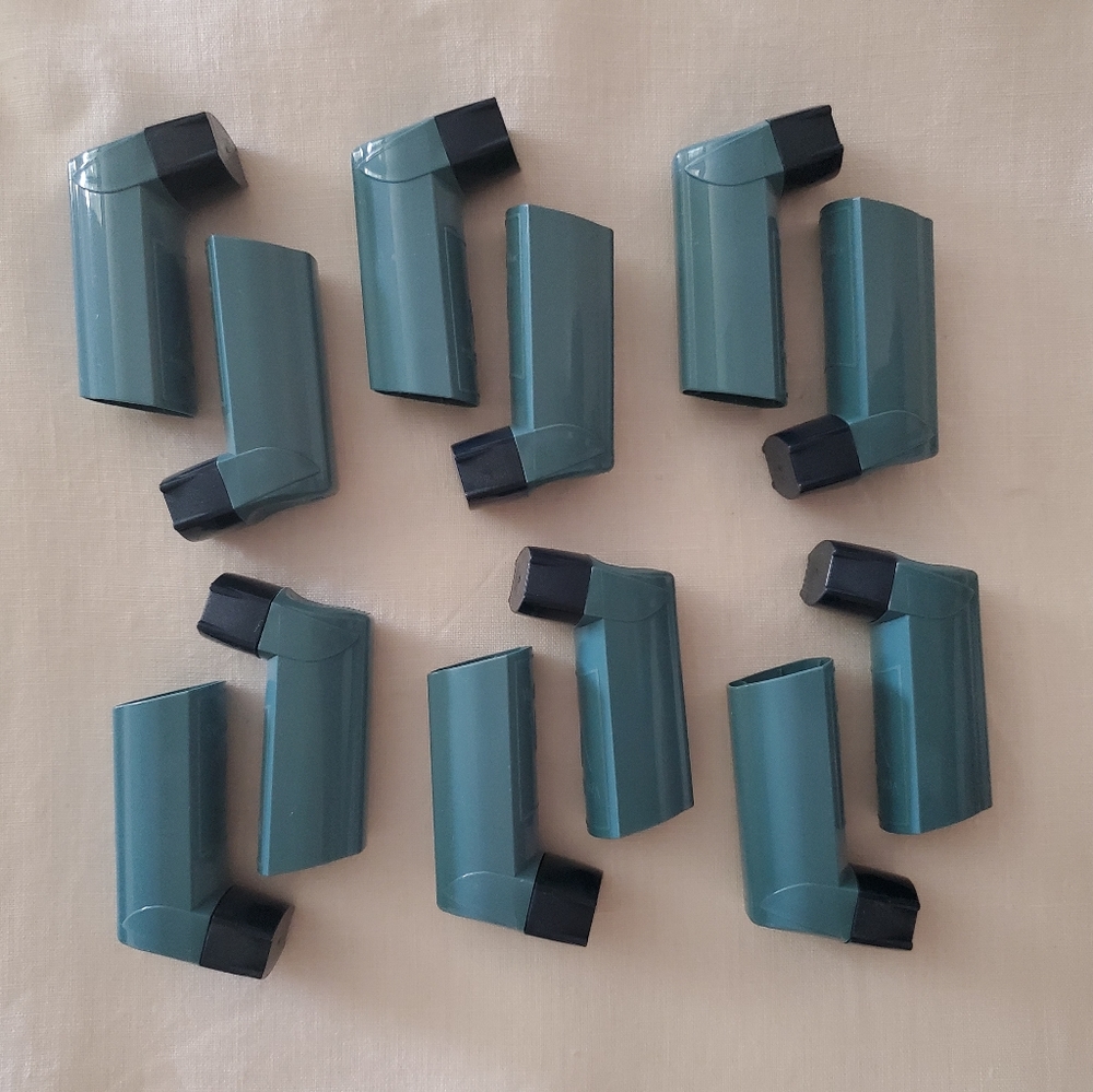 Asthma inhaler dispenser case